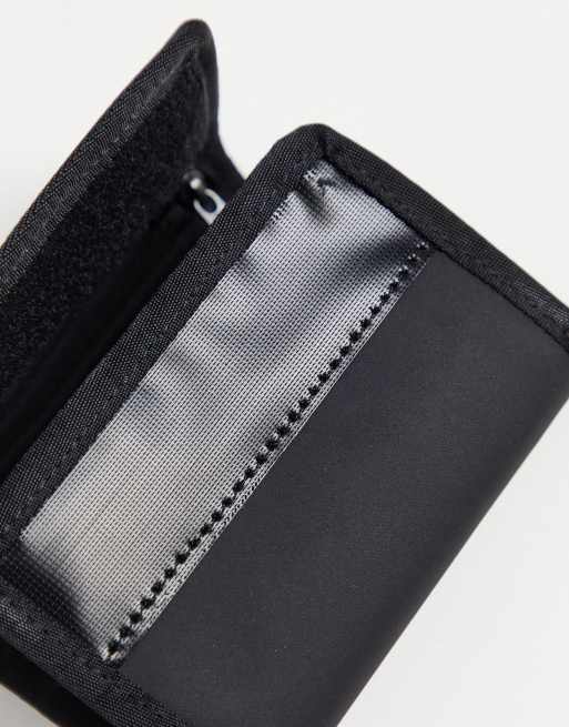 Maak plaats Miles Grijp The North Face Base Camp wallet in black | ASOS