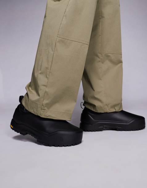 The North Face Base Camp WP Mule in black - view 1
