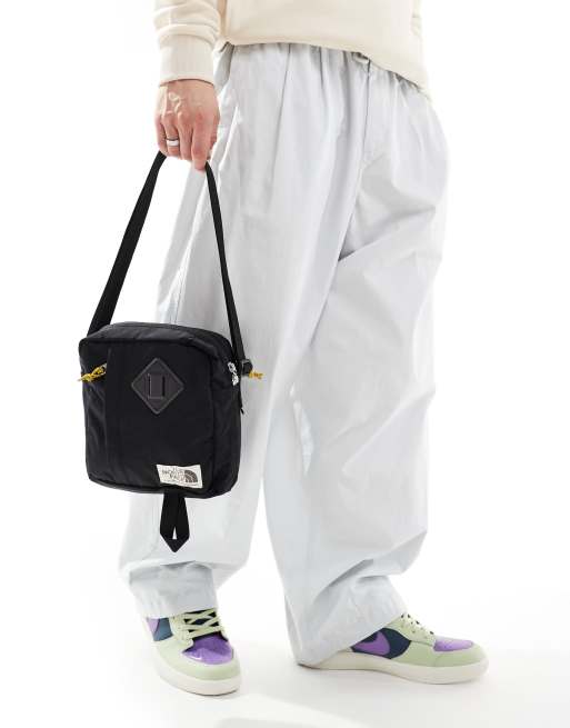 The North Face Berkeley Crossbody Bag in black