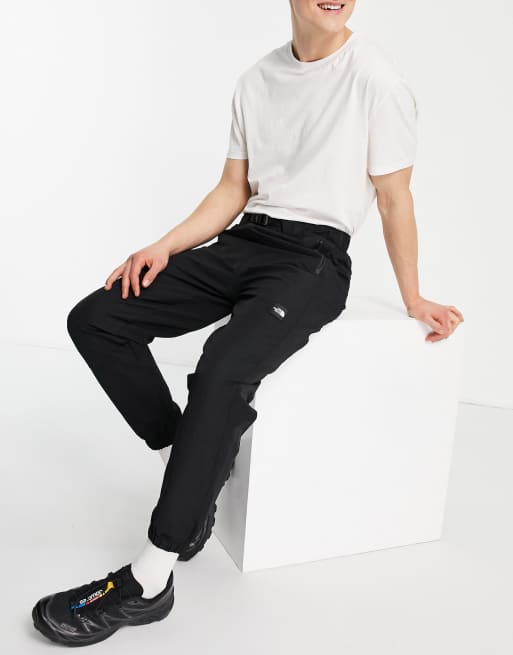 North face deals black tracksuit bottoms