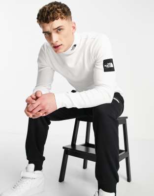 white north face long sleeve top