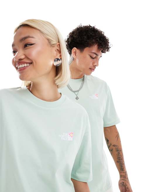 【超おすすめ】The North Face Bloom Oversized T-Shirt The North Face Bloom backprint oversized t-shirt in light