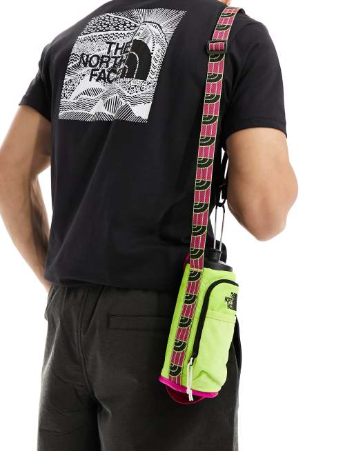 The North Face – Borealis – Flaschenhalter in Limettengelb und Rosa, 2 von 4