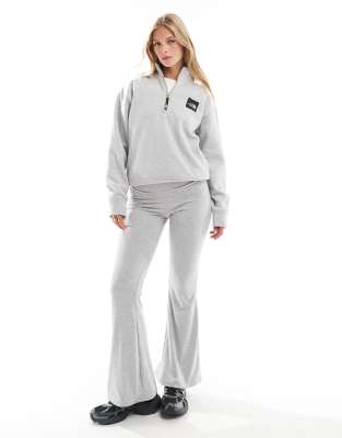 The North Face Box Half Dome Quarter Zip Sweatshirt In Gray