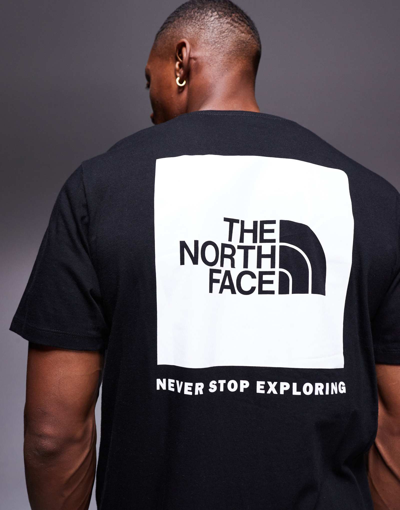 Черная футболка The North Face Box NSE с принтом на спине