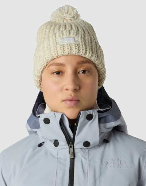The North Face – Cabin – Dicke, flauschige Strickmütze in Gardenia-Weiß/Kiesel - view 1