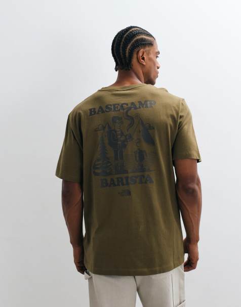 The North Face - camiseta gráfica Basecamp Barista en marrón - view 1