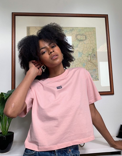 The North Face central logo crop t-shirt in pink