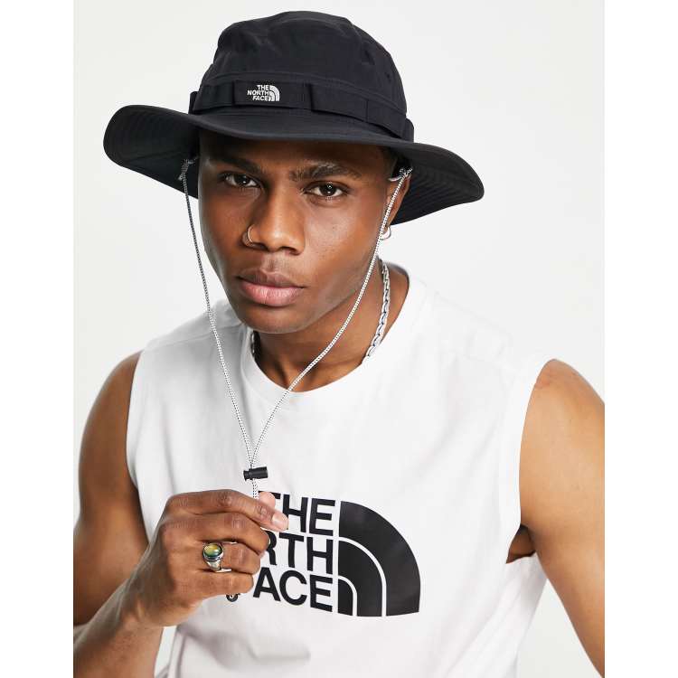 Black north face store bucket hat