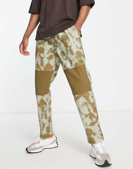 The North Face – Class V – Kamouflagemönstrade byxor