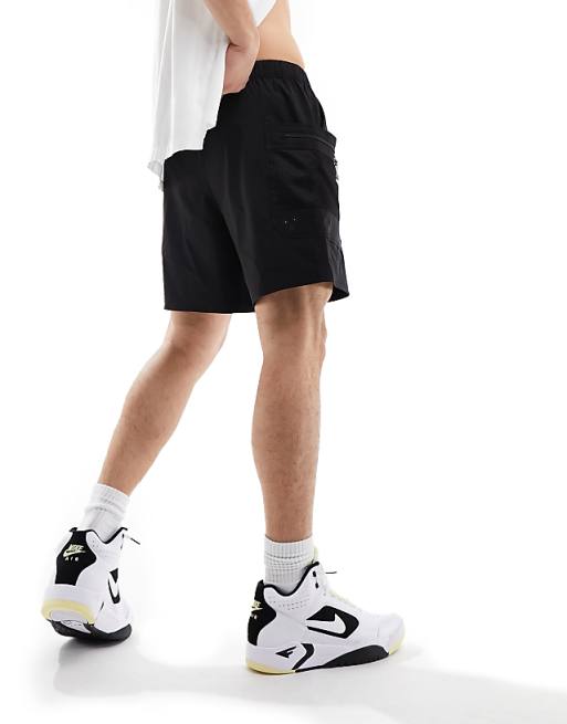 The North Face Class V Pathfinder 5 inch belted shorts in The North Face Class V Pathfinder 5 inch belted shorts in