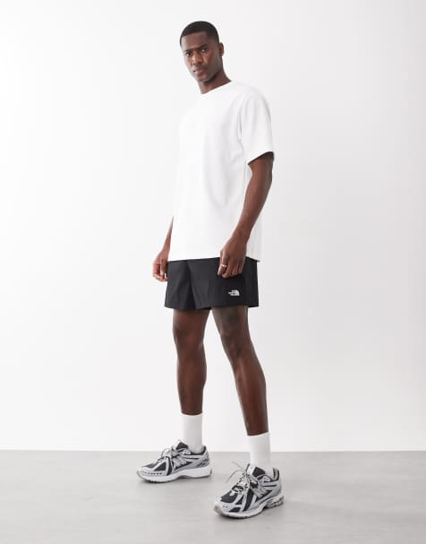 The North Face Class V Pathfinder pull-on 5-inch shorts in black - view 1