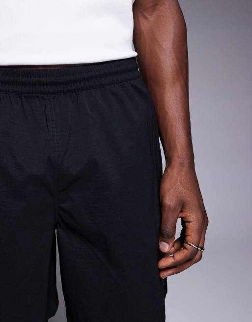 The North Face – Class V Pathfinder – Shorts in Schwarz mit Logo, 4 von 4