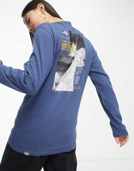 The North Face - Collage - T-shirt met lange mouwen en print op de achterkant in marineblauw, exclusief bij ASOS