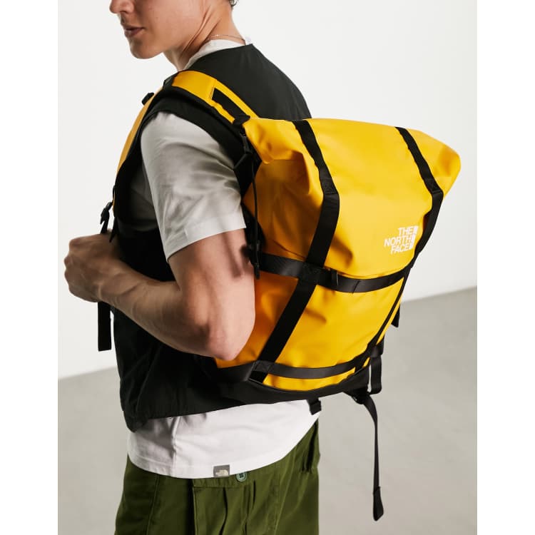 Nike rolling cheap backpack yellow