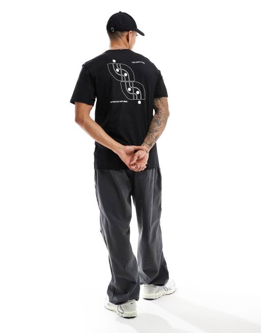 The North Face◆Half Dome Photo backprint Tシャツ 黒 送料込 The North Face contour half dome back print t-shirt in black