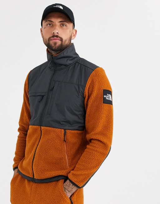 The North Face - Denali - Fleece in lichtbruin/zwart