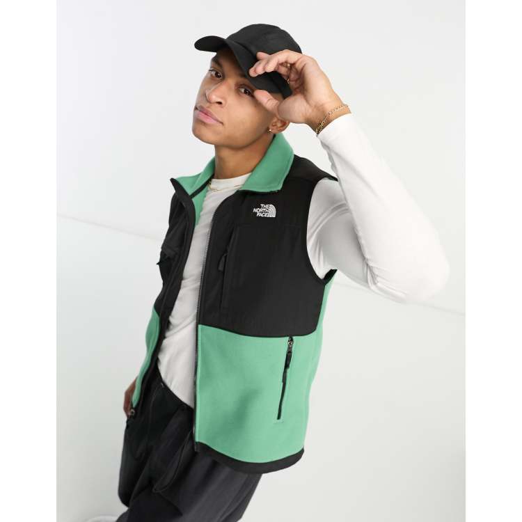 The North Face Denali Polartec fleece vest in green and black | ASOS