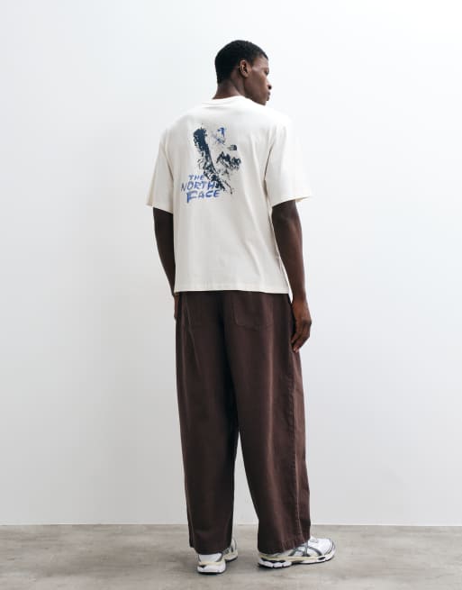 The North Face Descent oversized T-shirt i hvid, 4 af 5