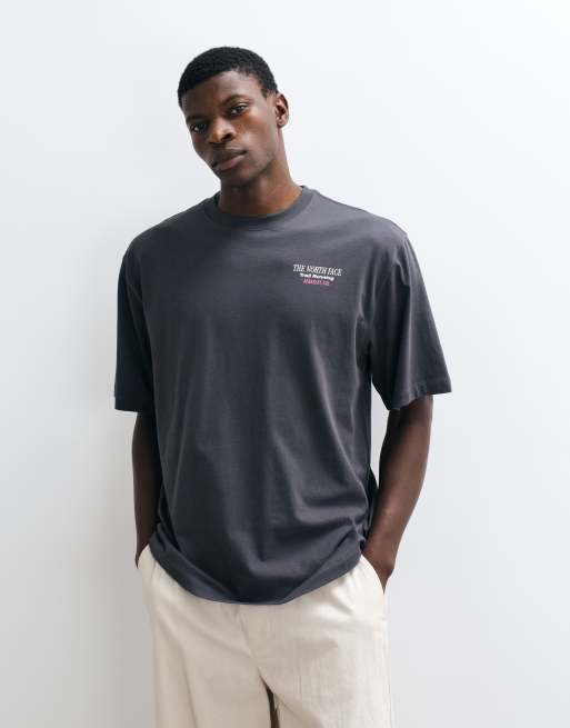 The North Face Digital Runner oversize t-shirt w kolorze szarym, 4 z 5