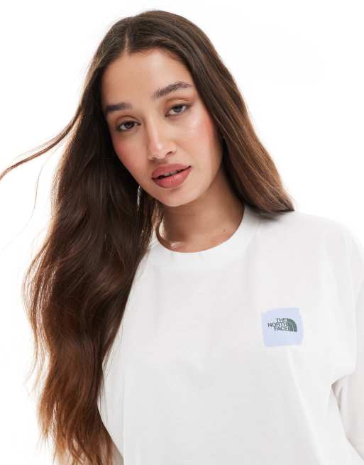 The North Face - Dome - Oversized T-shirt met print op de achterkant in wit, exclusief bij ASOS, 2 van 4
