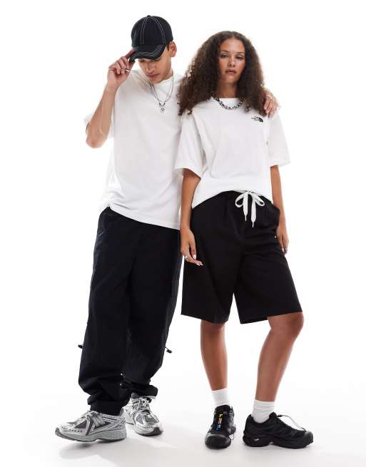 The North Face - Doodles - T-shirt oversize bianca con stampa sul retro, 4 di 4