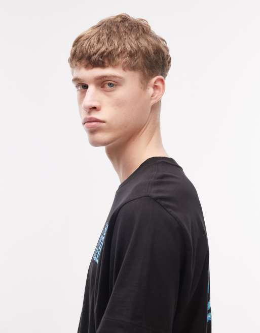 The North Face Drip Logo relaxed backprint t-shirt in black, 4 of 5