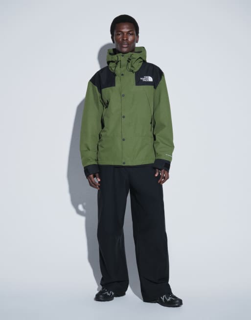 The North Face Dryvent Mono Mountain jack in kaki en zwart, 2 van 9