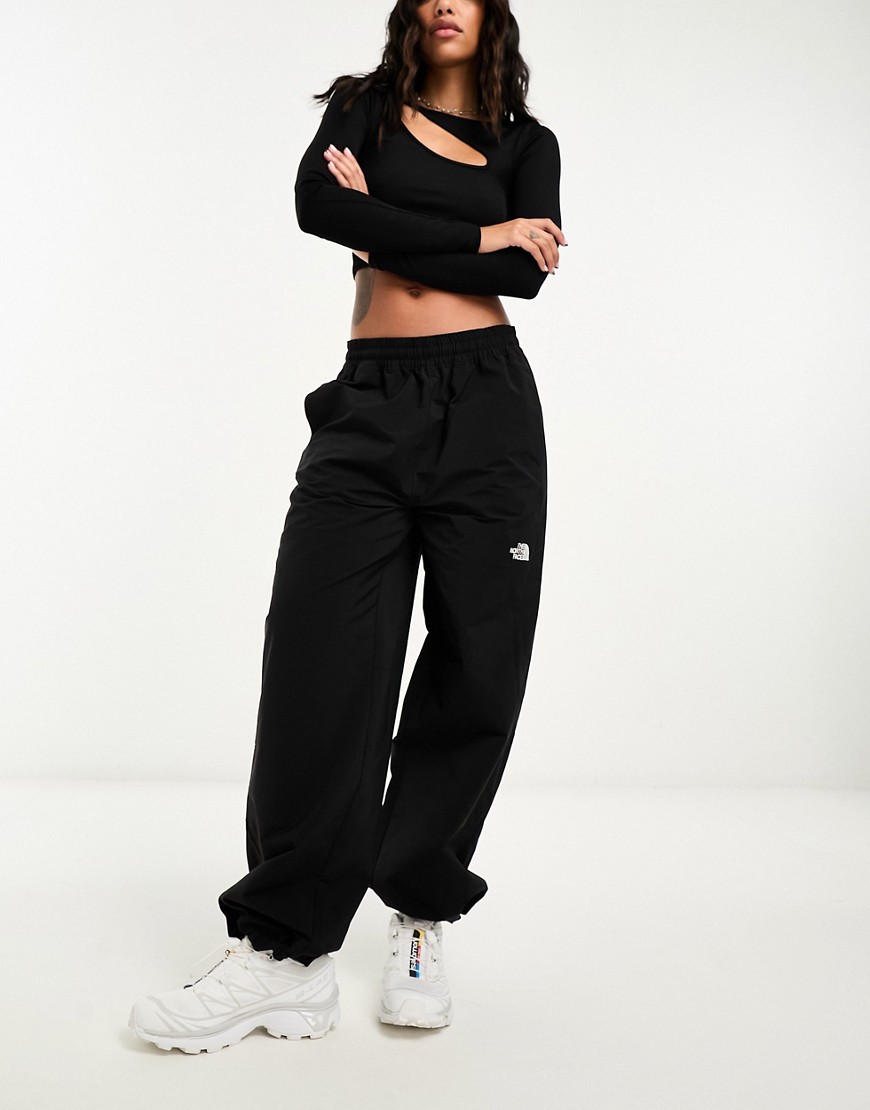 The North Face Easy Wind Pants In Black