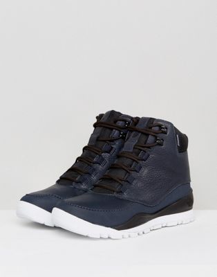 The North Face Edgewood 7 Leather 