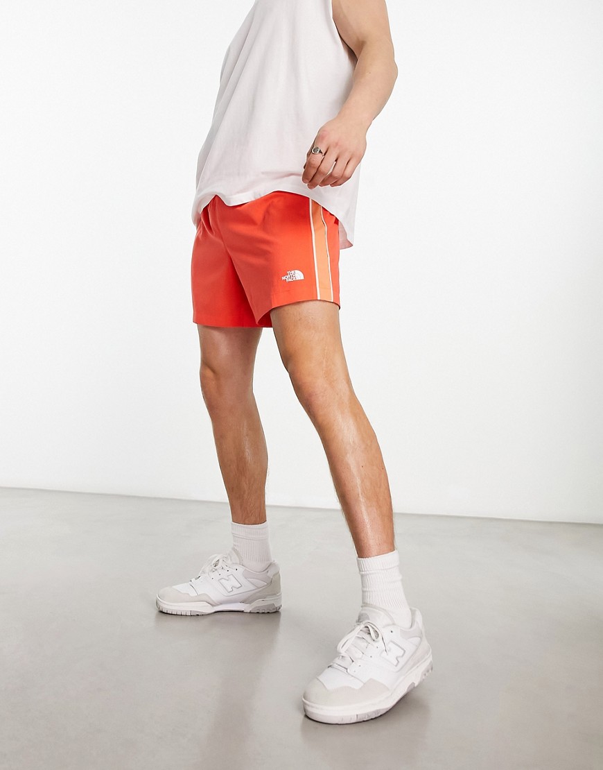 THE NORTH FACE ELEVATION SHORTS IN ORANGE