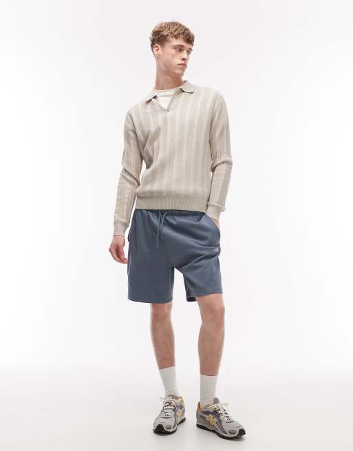 The North Face – Essential – Jasnoszare lekkie szorty oversize z logo, 2 z 5
