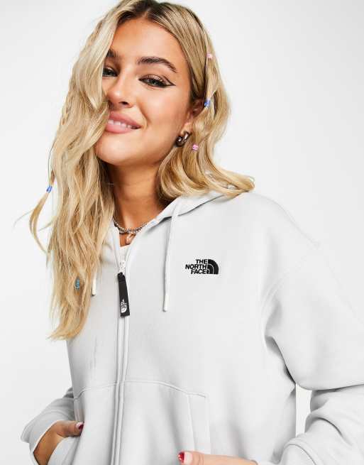 The North Face Essential Kurze Kapuzenjacke in Hellgrau mit ReiBverschluss exklusiv bei ASOS ASOS