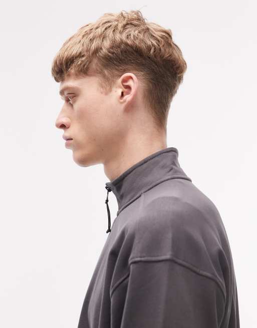 The North Face Essential logo light oversized 1/4 zip sweat in grey, 5 of 5