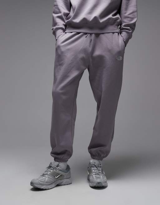 The North Face Essential logo oversized joggers in grey, 2 of 5