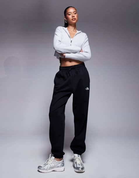 The North Face Essential logo relaxed cuff trackies in black - view 1