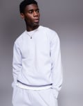 [The North Face] The North Face Essential oversized chest logo sweatshirt in grey XL GREY