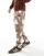 Thumbnail 1 van 5