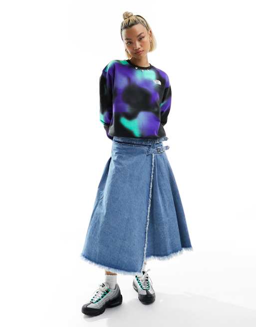 The North Face Essential oversized fleece sweatshirt in blue marble print Exclusive at ASOS, 2 of 4