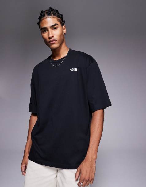 The North Face Essential Oversized Short Sleeve Tee in black - view 1