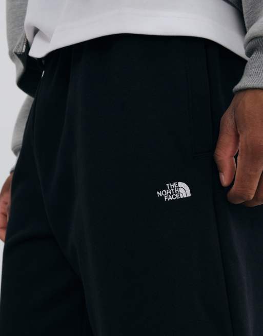 The North Face Essential Simple Dome avslappnade byxor i svart, 3 av 5