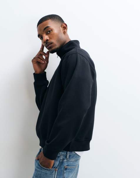 The North Face Essential Simple Dome relaxed 1/4 zip in black - view 1