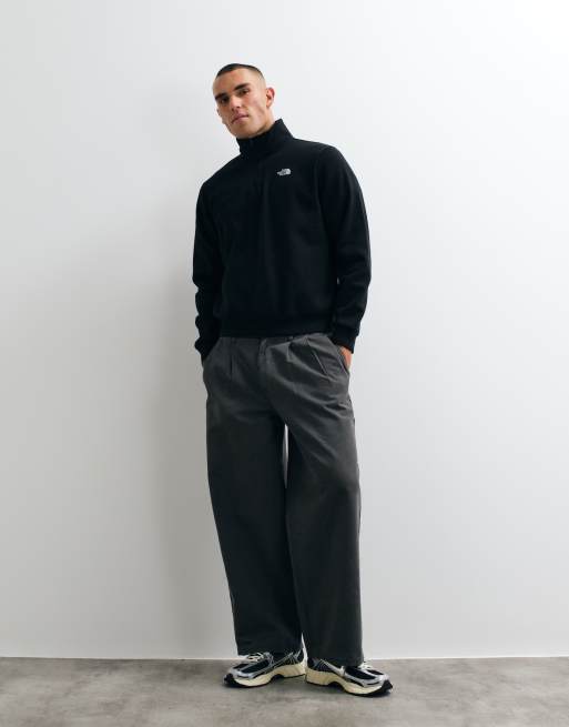 The North Face Essential Simple Dome relaxed 1/4 zip sweatshirt in black, 5 of 5