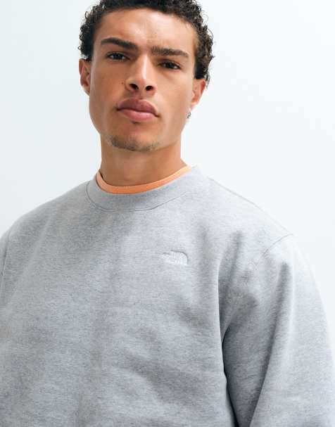 The North Face Essential Simple Dome Relaxed Sweatshirt in Grau - view 1