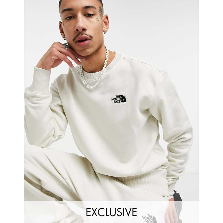 north face cream sweatshirt