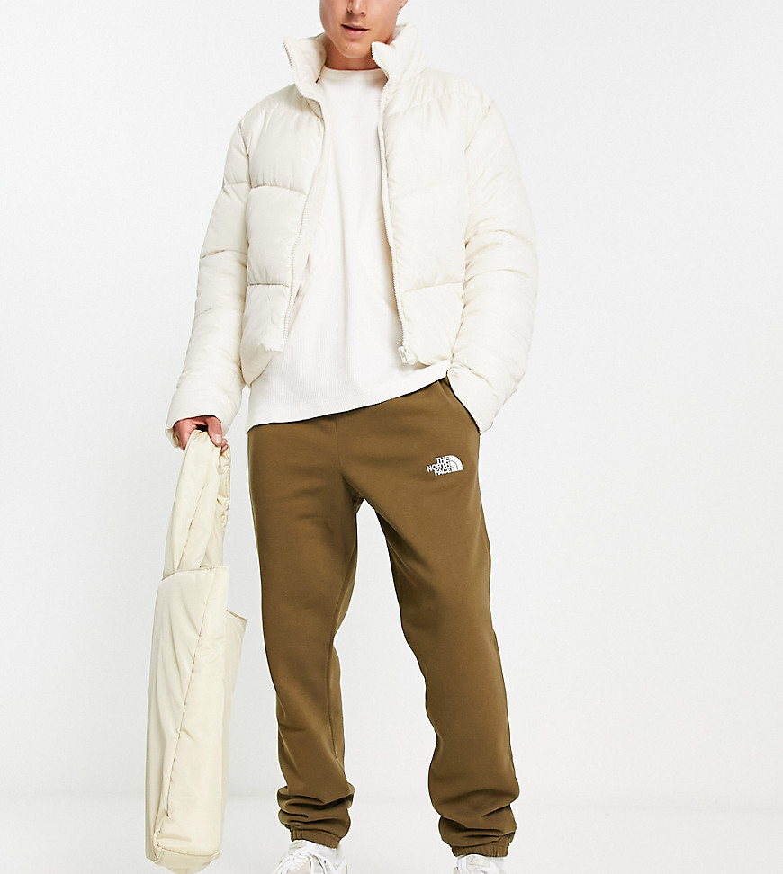 The North Face Essentials sweatpants in khaki - Exclusive at ASOS-Green
