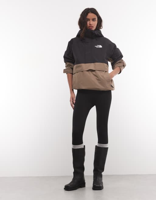 The North Face Everyday anorak jacket in black, 2 of 4