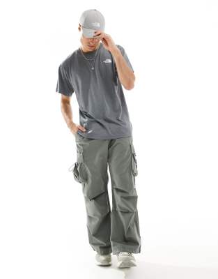 THE NORTH FACE EVOLUTION BOX FIT T-SHIRT 
