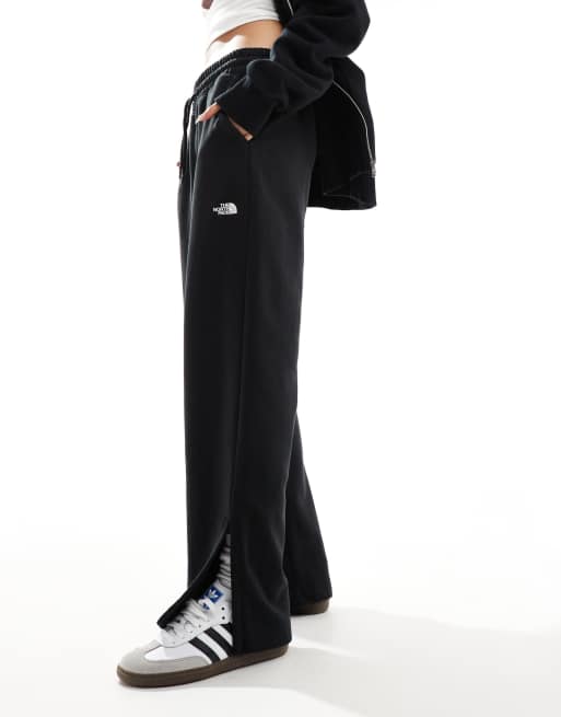 The North Face Evolution fleece track pants in black