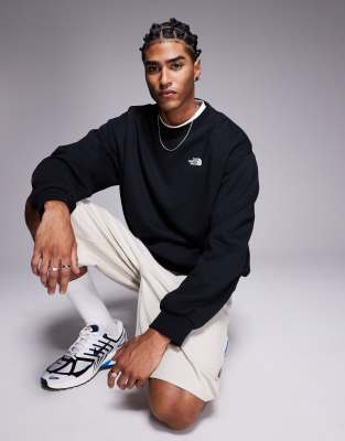 The North Face Evolution Oversized Crewneck Sweatshirt In Black